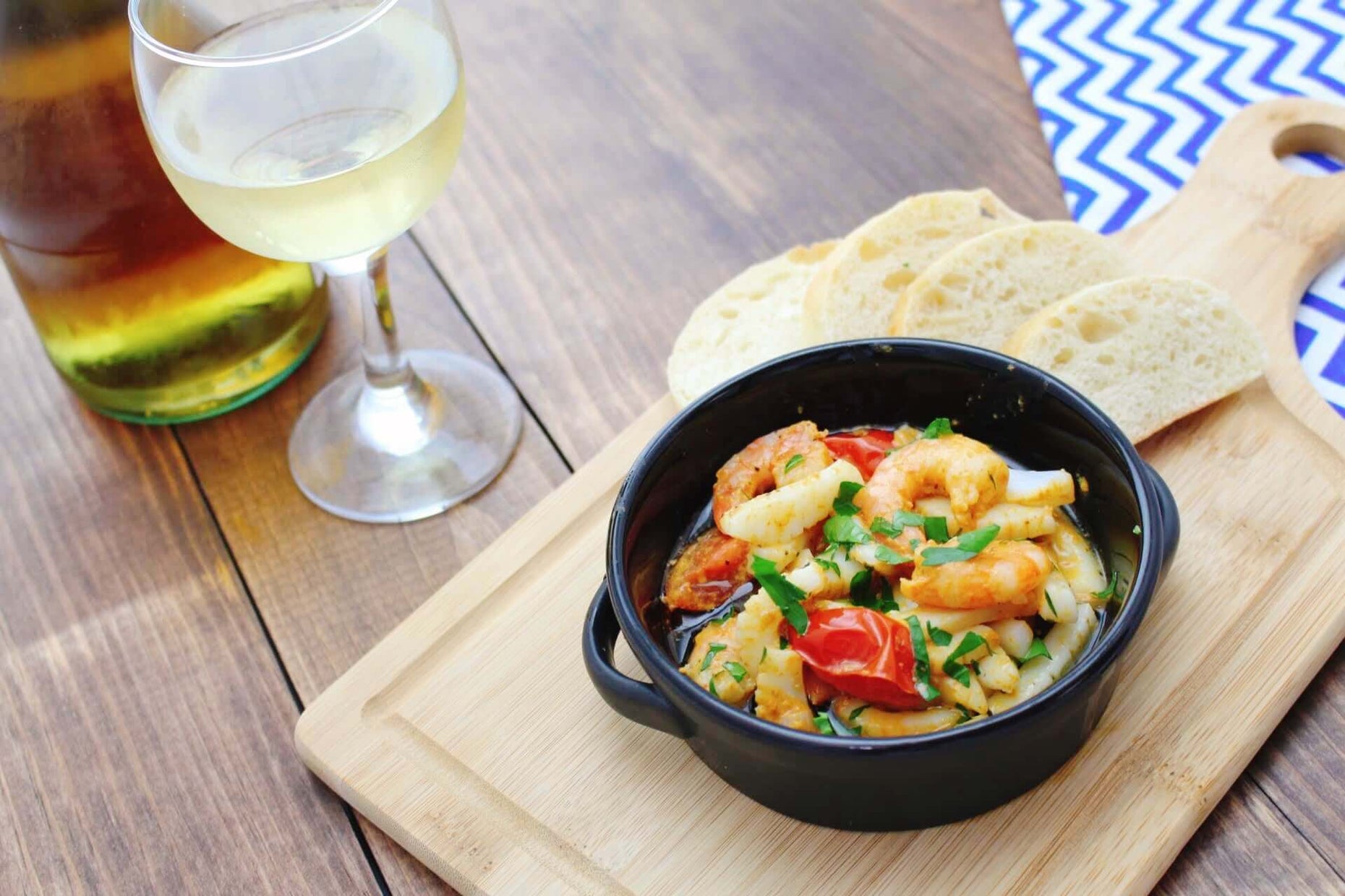 Ajillo-Spanish style sea urchin & seafoods dish