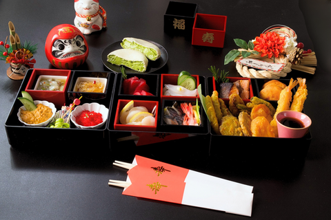 Azumatei New Year Celebration Box (14 items)