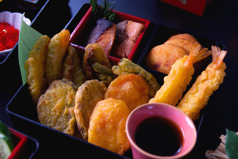 Azumatei New Year Celebration Box (14 items)